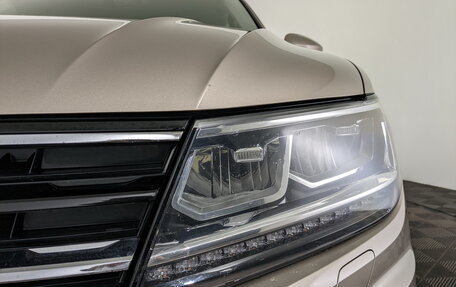 Volkswagen Tiguan II, 2018 год, 2 650 000 рублей, 7 фотография