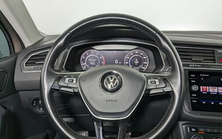 Volkswagen Tiguan II, 2018 год, 2 650 000 рублей, 26 фотография