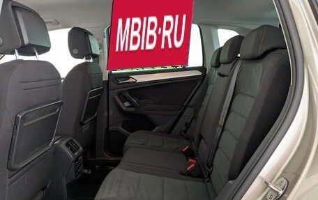 Volkswagen Tiguan II, 2018 год, 2 650 000 рублей, 21 фотография