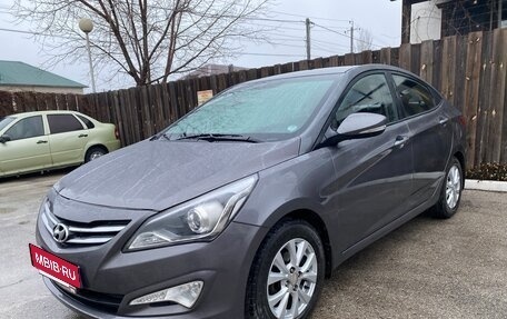 Hyundai Solaris II рестайлинг, 2016 год, 809 999 рублей, 1 фотография