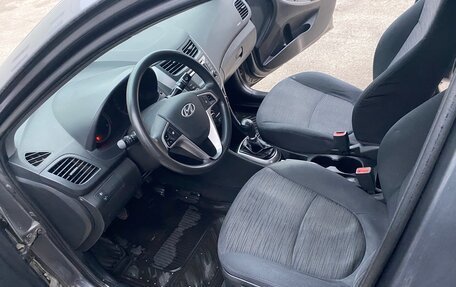 Hyundai Solaris II рестайлинг, 2016 год, 809 999 рублей, 13 фотография