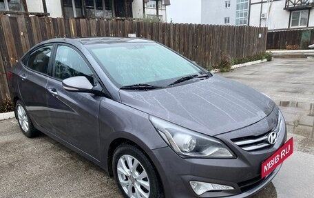 Hyundai Solaris II рестайлинг, 2016 год, 809 999 рублей, 3 фотография