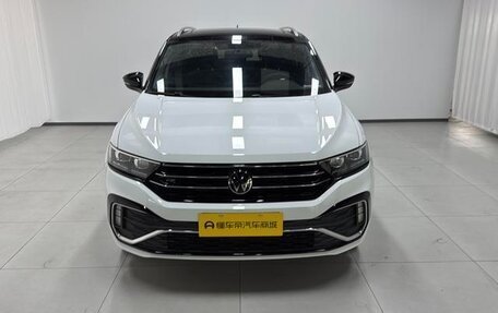 Volkswagen T-Roc I, 2022 год, 1 450 000 рублей, 2 фотография