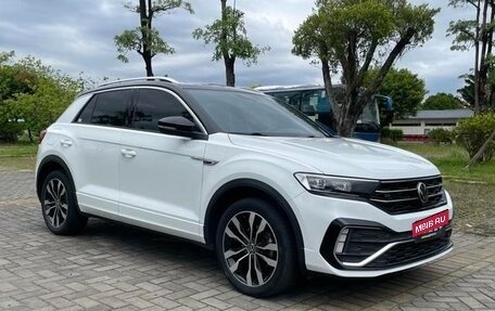 Volkswagen T-Roc I, 2022 год, 1 460 000 рублей, 3 фотография