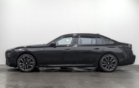 BMW 7 серия, 2023 год, 15 000 000 рублей, 8 фотография