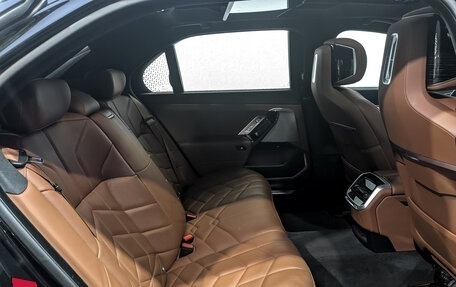 BMW 7 серия, 2023 год, 15 000 000 рублей, 12 фотография