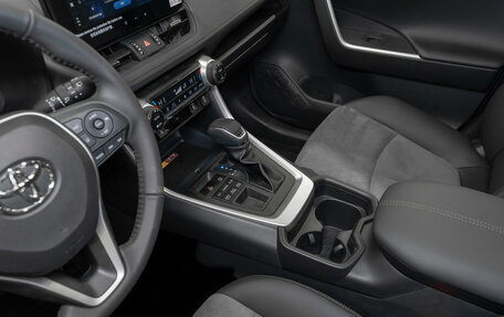 Toyota RAV4, 2025 год, 4 300 000 рублей, 14 фотография