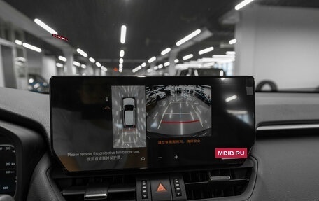 Toyota RAV4, 2025 год, 4 300 000 рублей, 17 фотография