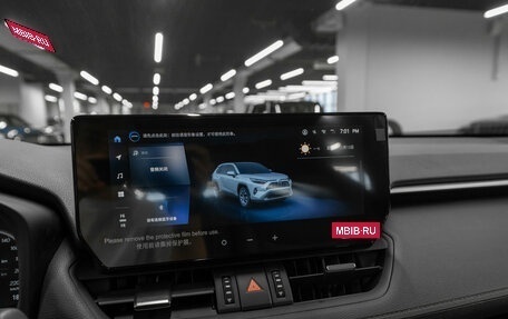 Toyota RAV4, 2025 год, 4 300 000 рублей, 15 фотография