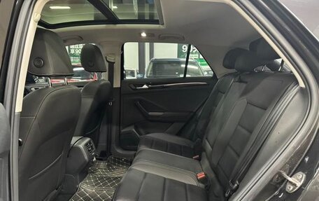 Volkswagen T-Roc I, 2022 год, 1 390 000 рублей, 11 фотография