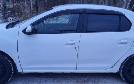 Renault Logan II, 2014 год, 450 000 рублей, 2 фотография