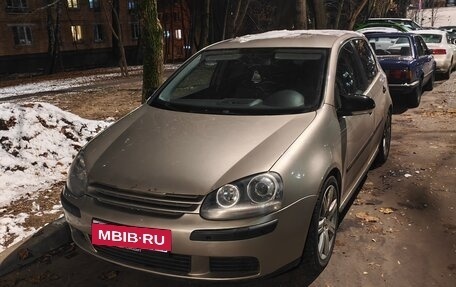 Volkswagen Golf V, 2004 год, 620 000 рублей, 4 фотография