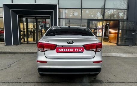 KIA Rio III рестайлинг, 2015 год, 850 000 рублей, 7 фотография