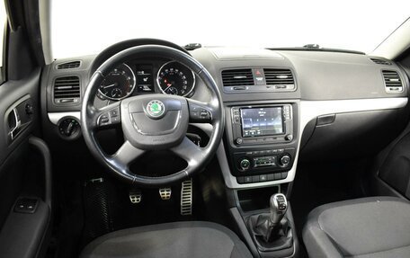 Skoda Yeti I рестайлинг, 2011 год, 946 100 рублей, 6 фотография