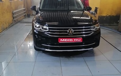 Volkswagen Tiguan II, 2021 год, 3 900 000 рублей, 1 фотография