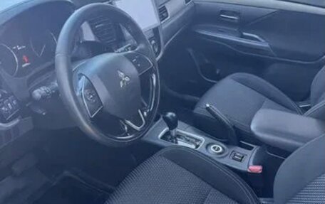 Mitsubishi Outlander III рестайлинг 3, 2016 год, 1 750 000 рублей, 3 фотография