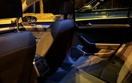 Volkswagen Passat B8 рестайлинг, 2019 год, 2 199 000 рублей, 10 фотография