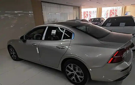 Volvo S60 III, 2024 год, 4 222 155 рублей, 11 фотография