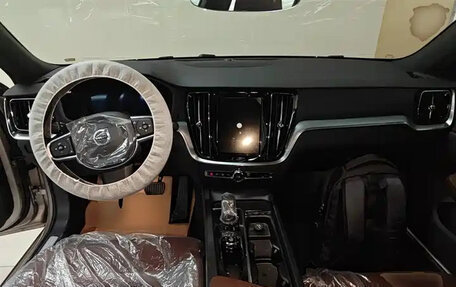 Volvo S60 III, 2024 год, 4 222 155 рублей, 18 фотография