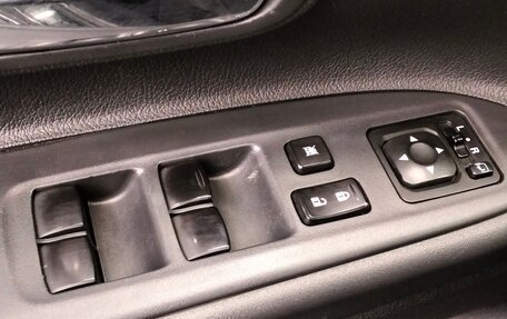 Mitsubishi Outlander III рестайлинг 3, 2014 год, 969 000 рублей, 9 фотография