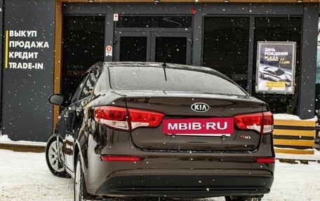 KIA Rio III рестайлинг, 2016 год, 999 000 рублей, 4 фотография