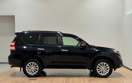 Toyota Land Cruiser Prado 150 рестайлинг 2, 2016 год, 4 050 000 рублей, 4 фотография