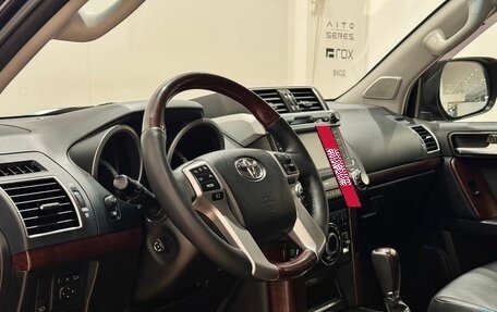 Toyota Land Cruiser Prado 150 рестайлинг 2, 2016 год, 4 050 000 рублей, 8 фотография