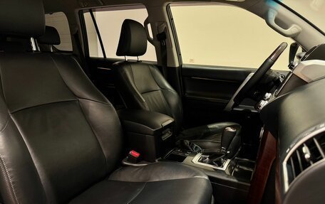 Toyota Land Cruiser Prado 150 рестайлинг 2, 2016 год, 4 050 000 рублей, 10 фотография