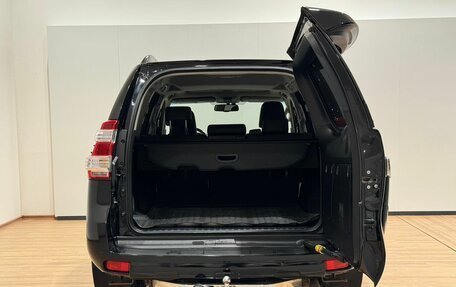 Toyota Land Cruiser Prado 150 рестайлинг 2, 2016 год, 4 050 000 рублей, 23 фотография