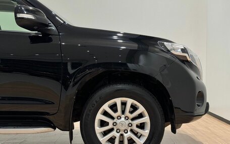 Toyota Land Cruiser Prado 150 рестайлинг 2, 2016 год, 4 050 000 рублей, 18 фотография