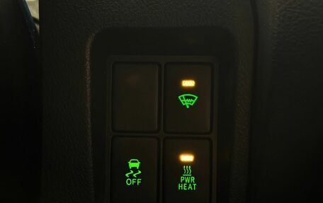 Toyota Land Cruiser Prado 150 рестайлинг 2, 2016 год, 4 050 000 рублей, 34 фотография