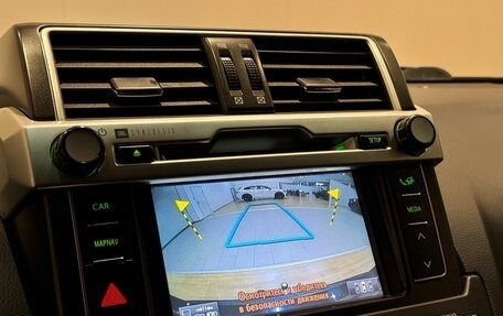 Toyota Land Cruiser Prado 150 рестайлинг 2, 2016 год, 4 050 000 рублей, 30 фотография