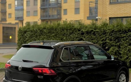 Volkswagen Tiguan II, 2017 год, 2 100 000 рублей, 4 фотография