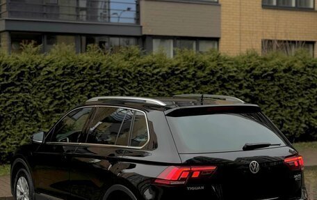 Volkswagen Tiguan II, 2017 год, 2 100 000 рублей, 6 фотография