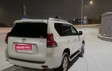 Toyota Land Cruiser Prado 150 рестайлинг 2, 2010 год, 3 000 000 рублей, 11 фотография