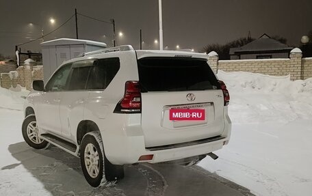 Toyota Land Cruiser Prado 150 рестайлинг 2, 2010 год, 3 000 000 рублей, 8 фотография