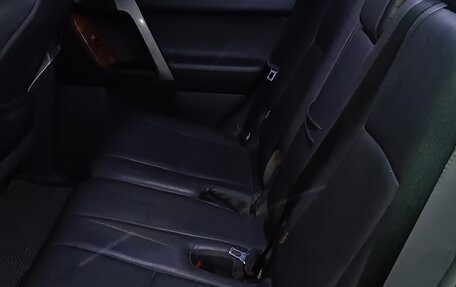 Toyota Land Cruiser Prado 150 рестайлинг 2, 2010 год, 3 000 000 рублей, 14 фотография