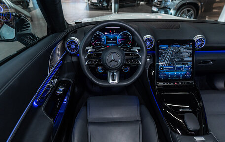 Mercedes-Benz SL-Класс AMG, 2024 год, 14 700 000 рублей, 17 фотография