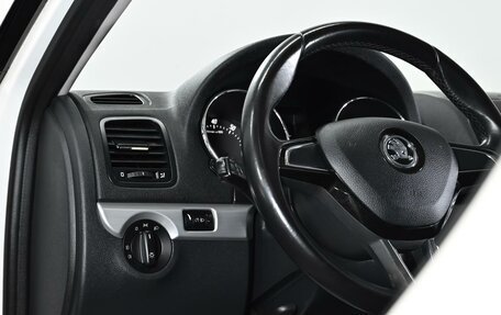 Skoda Yeti I рестайлинг, 2014 год, 1 099 000 рублей, 10 фотография