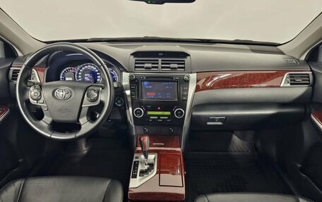 Toyota Camry, 2012 год, 1 499 000 рублей, 10 фотография