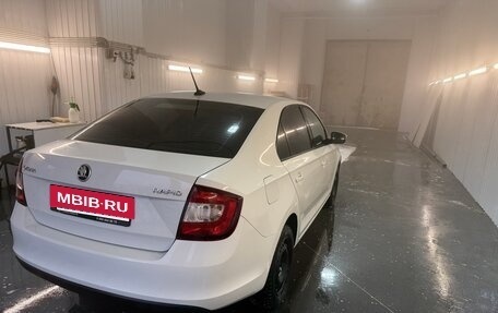 Skoda Rapid I, 2018 год, 980 000 рублей, 3 фотография