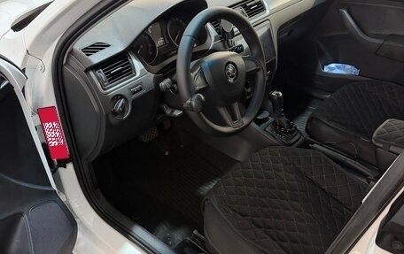 Skoda Rapid I, 2018 год, 980 000 рублей, 5 фотография