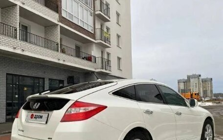 Honda Crosstour I рестайлинг, 2011 год, 2 200 000 рублей, 4 фотография