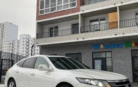 Honda Crosstour I рестайлинг, 2011 год, 2 200 000 рублей, 2 фотография