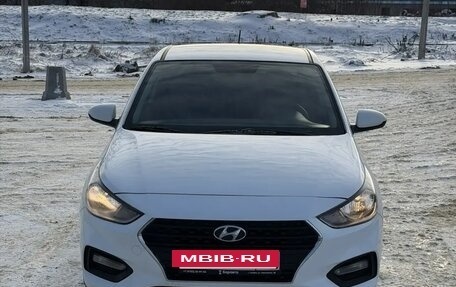 Hyundai Solaris II рестайлинг, 2017 год, 1 090 000 рублей, 7 фотография