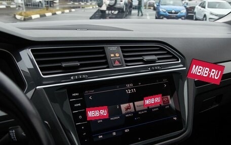 Volkswagen Tiguan II, 2018 год, 3 346 000 рублей, 5 фотография