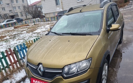 Renault Sandero II рестайлинг, 2015 год, 620 000 рублей, 1 фотография
