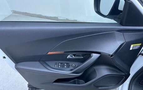 Peugeot 2008 II, 2022 год, 1 250 000 рублей, 9 фотография