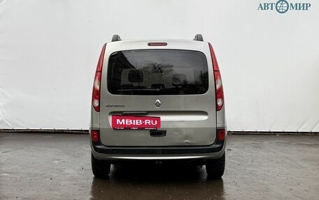 Renault Kangoo II рестайлинг, 2011 год, 650 800 рублей, 6 фотография
