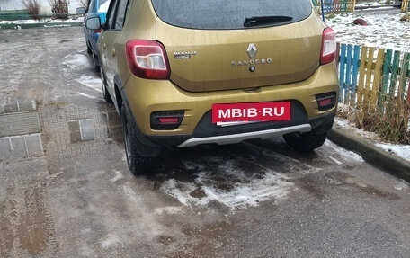 Renault Sandero II рестайлинг, 2015 год, 620 000 рублей, 6 фотография